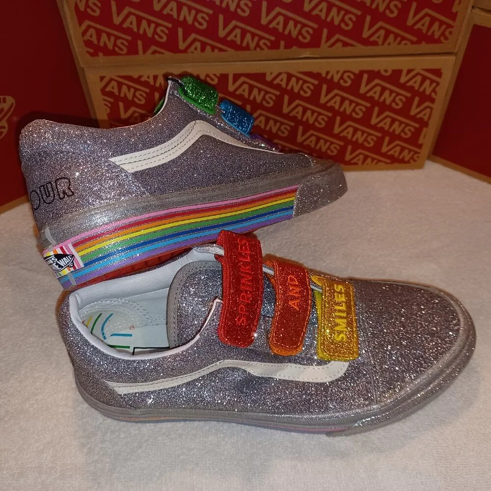 Vans Men's 4.5/Women's 6 Old Skool V Flour Shop Glitter